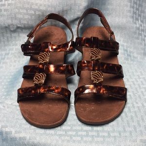 Vionic size 9 sandals.  Style 44Amber/TVW1275